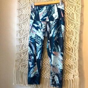 Zella abstract XS leggings with net siding